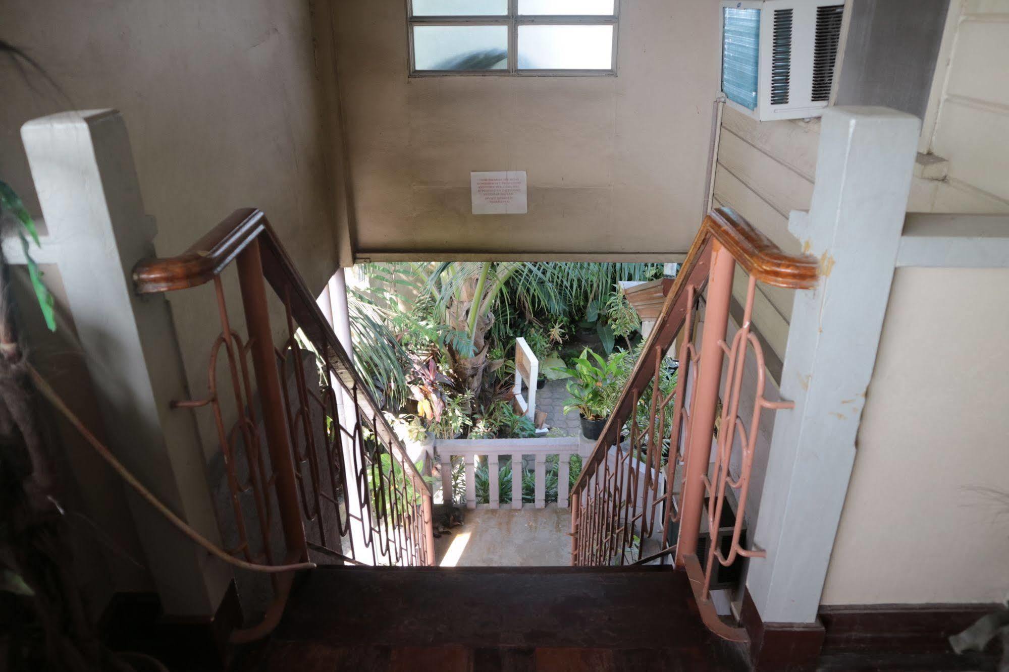 Newport Oak Pension Inn ตักบีลารัน ซิตี ภายนอก รูปภาพ
